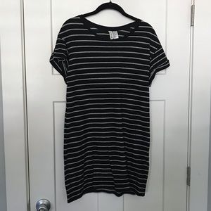 Divided Horizantal Stripe Tee Shirt Dress